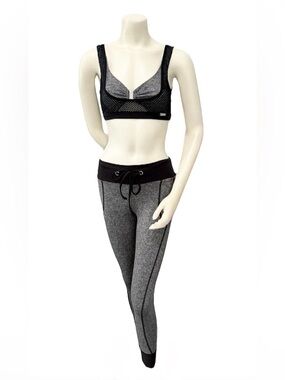 Bombshell Sportswear Carbon Black Mesh Sports Bra & Leggings Set Top S/Bottom XS